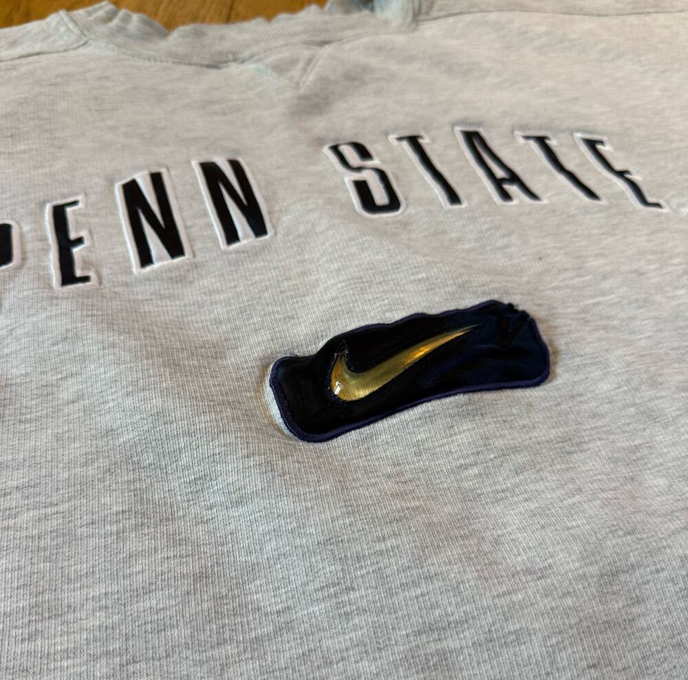 Vintage 90s Nike Penn State Crewneck Sweatshirt Men’s Large Gray Center Swoosh